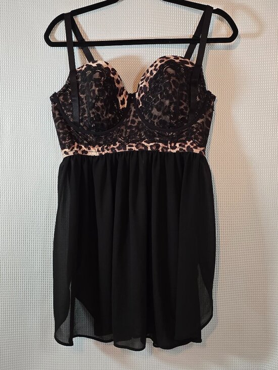 Torrid Curve Other - Torrid 1X Black Lace Leopard Babydoll Underwire Lingerie Top NWT